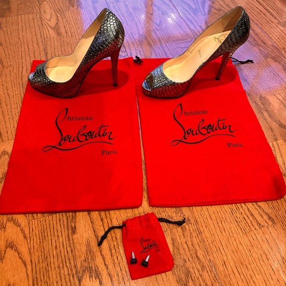Christian Louboutin Very Prive Watersnake - Picture 2 of 13